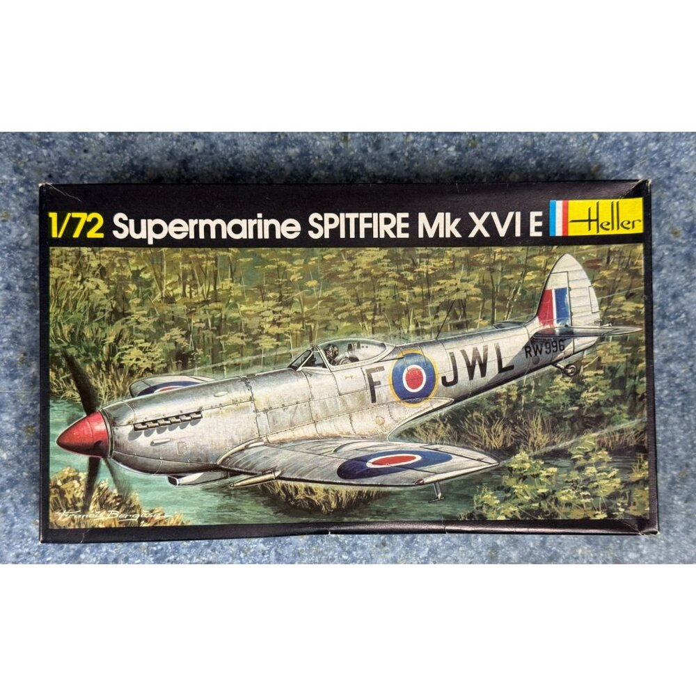 Vtg 1979 Heller 1/72 Airplane Kit Unassembled  Supermarine Spitfire Mk XVIE #282
